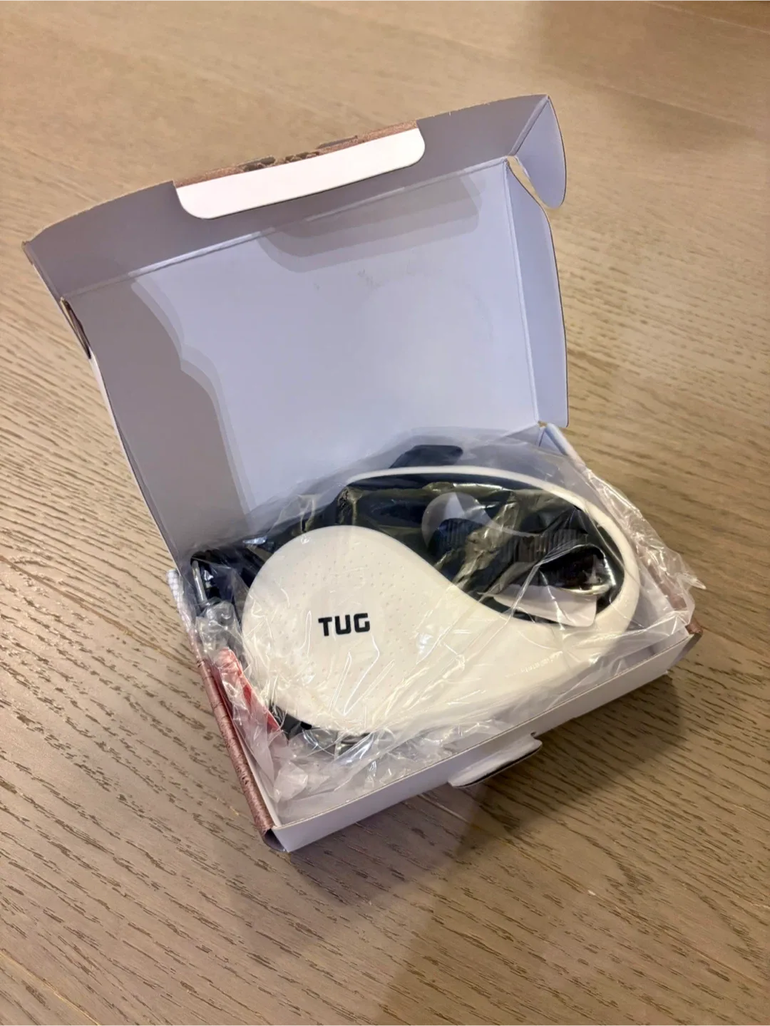 TUG Retractable Dog Leash - New in Box image indicator(4)