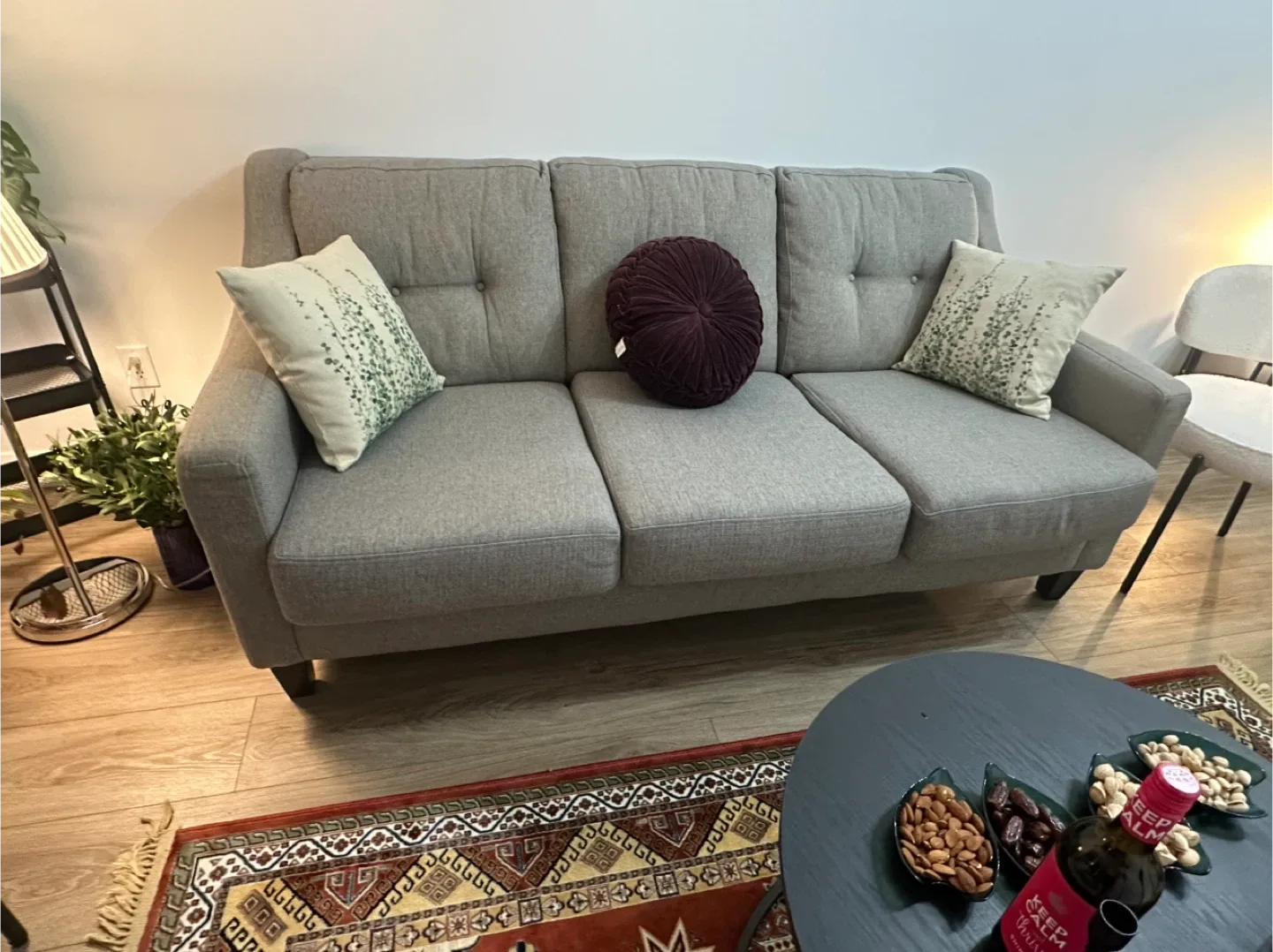 Grey Three-Seat Sofa image indicator(2)