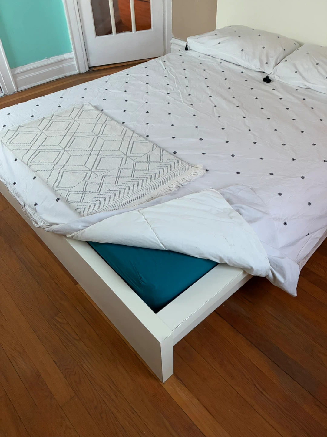 IKEA White Queen Platform Bed Frame - photo 4