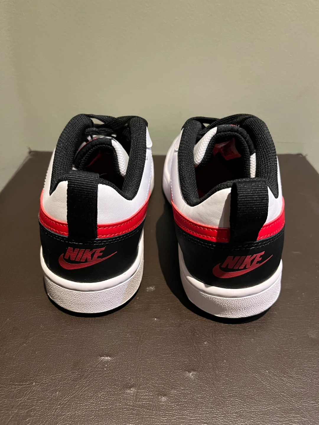 Nike Kids ‘White and Red’ Courtlows - photo 3