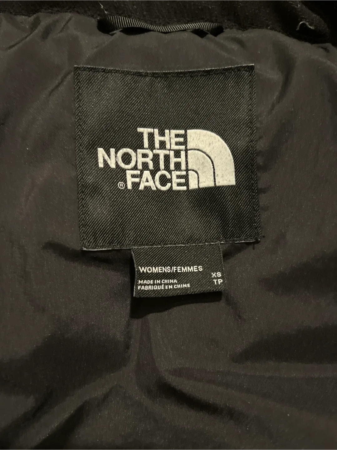 The North Face Puffer Jacket - Women's XS image indicator(4)