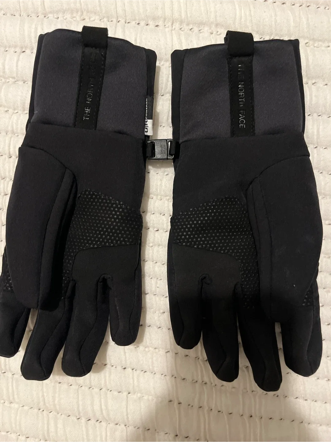 The North Face Puffer Jacket - Women's XS image indicator(9)