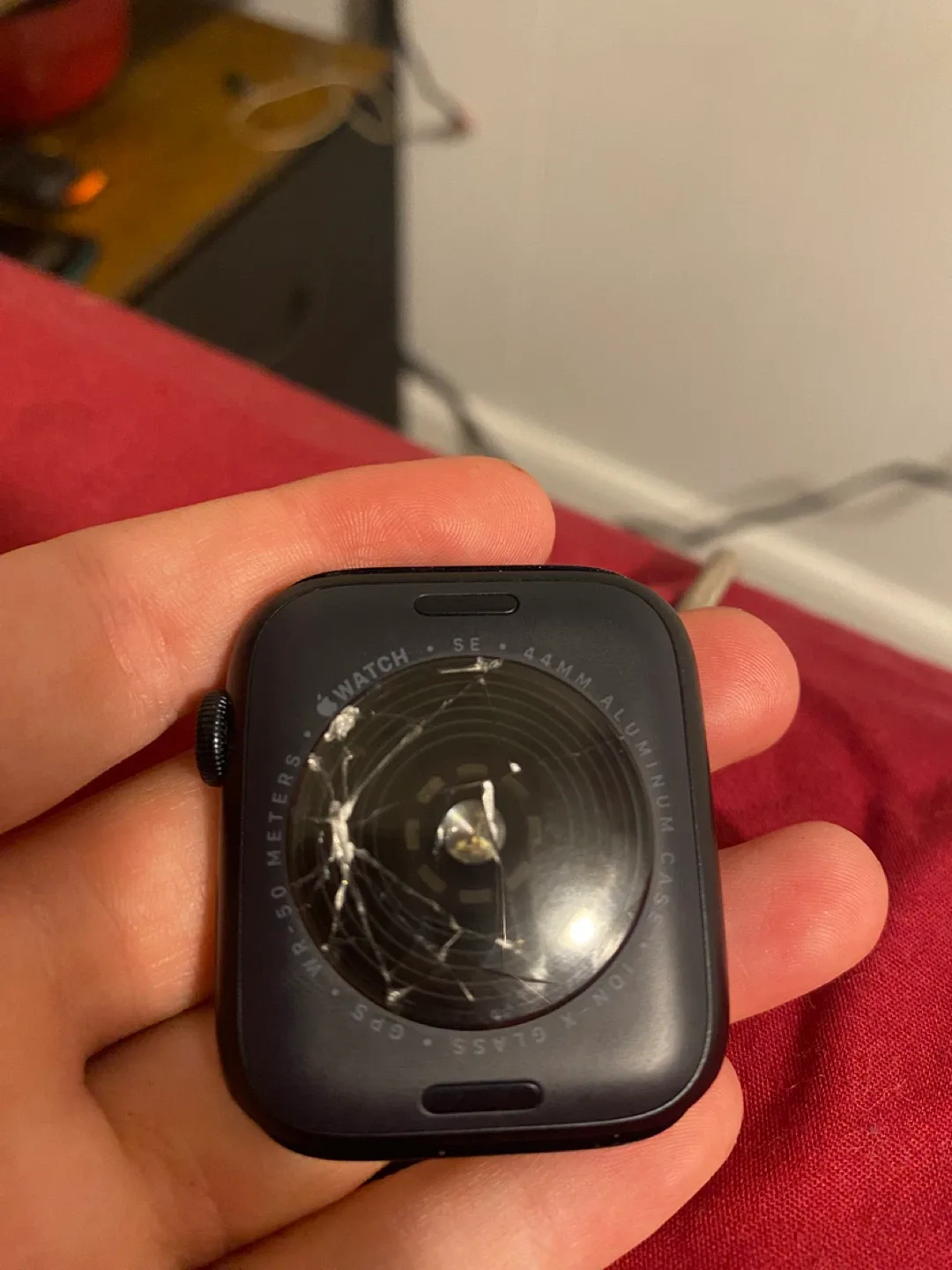 Apple Watch SE 44mm image indicator(3)