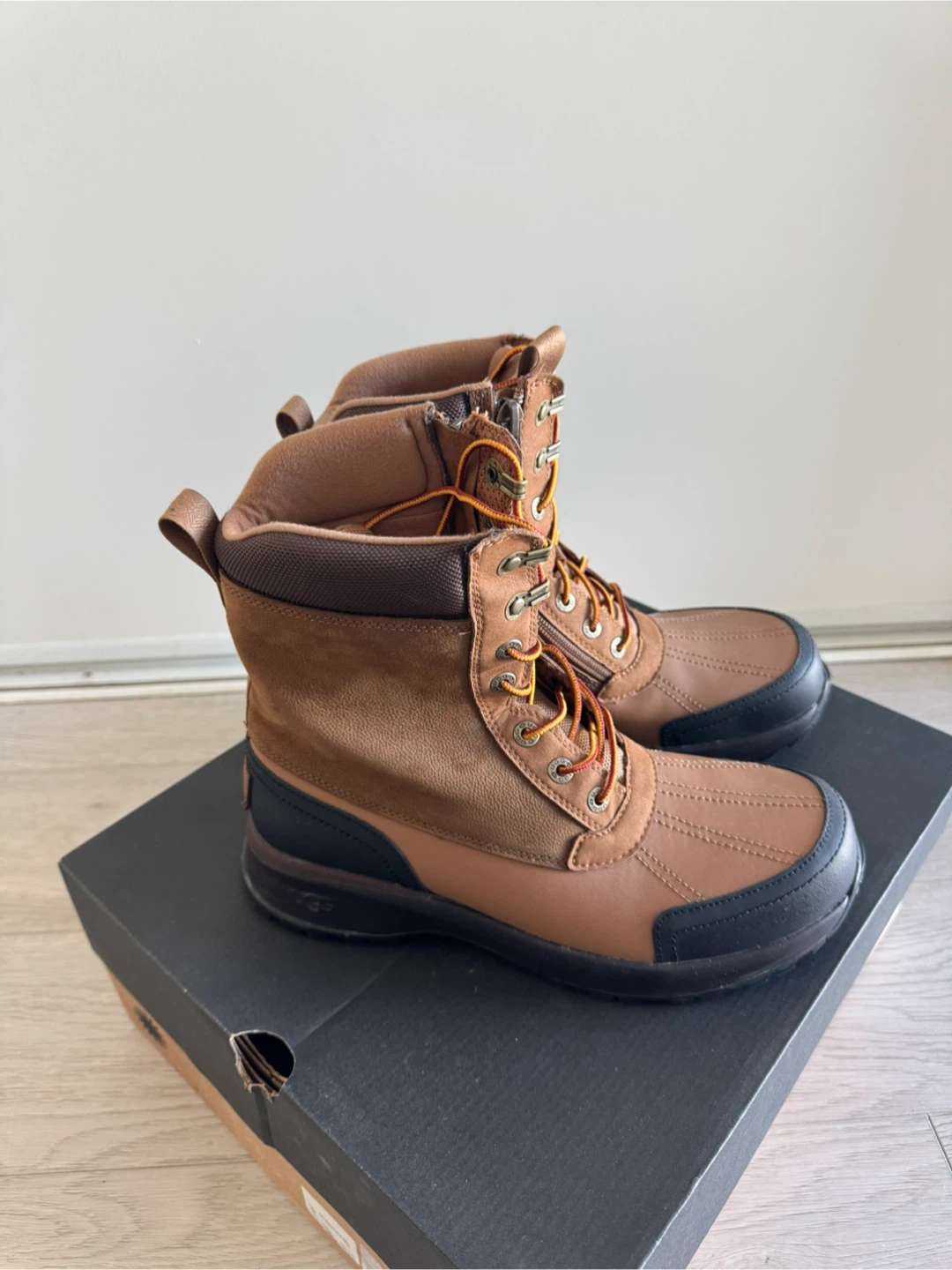 UGG Butte Boots - Size 10 Women (8-Men) - photo 3