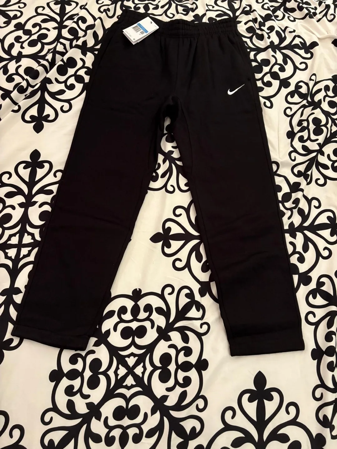 New Nike Black Sweatpants image indicator(2)