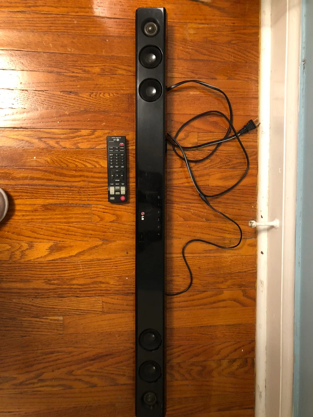 LG Black Sound Bar with Remote