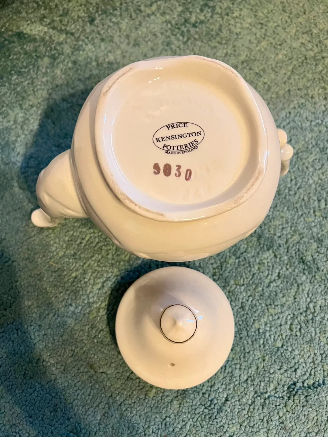 Kensington Potteries Teapot with Floral Design image indicator(4)