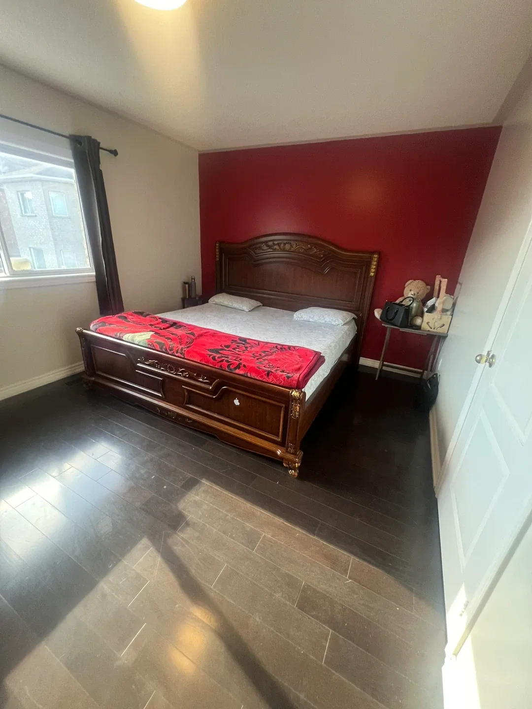 1 Room with attached washroom