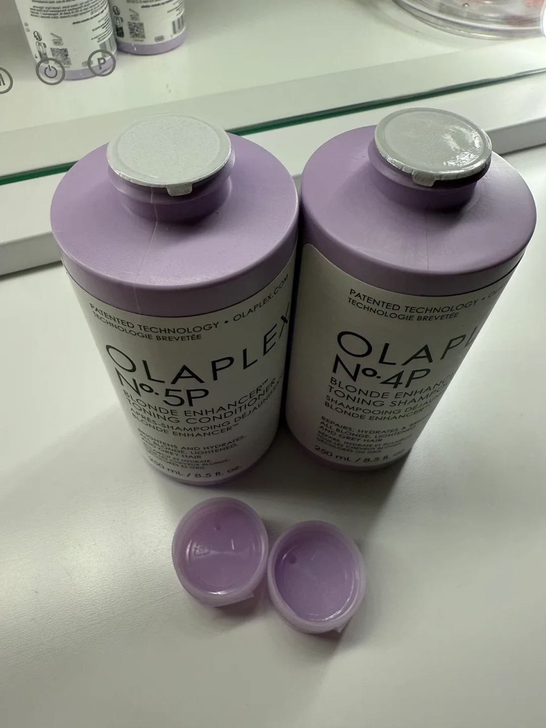 #cleanout Olaplex No.4P & No.5P Blonde Enhancer Set image indicator(3)