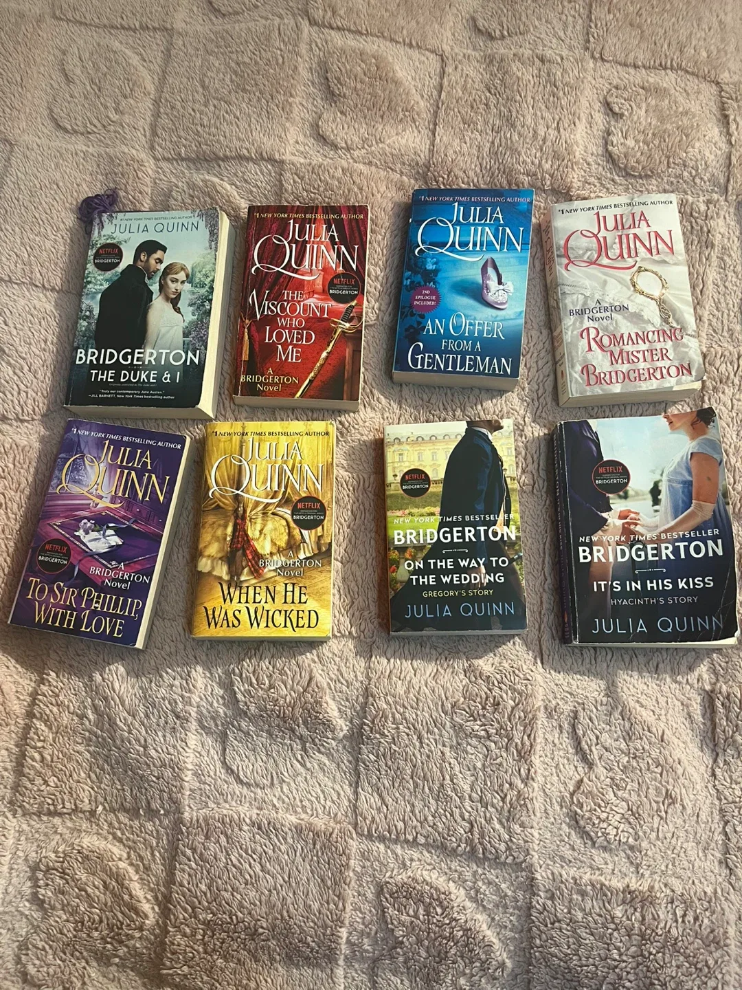 Bridgerton Book Series by Julia Quinn - includes Prequels image indicator(2)