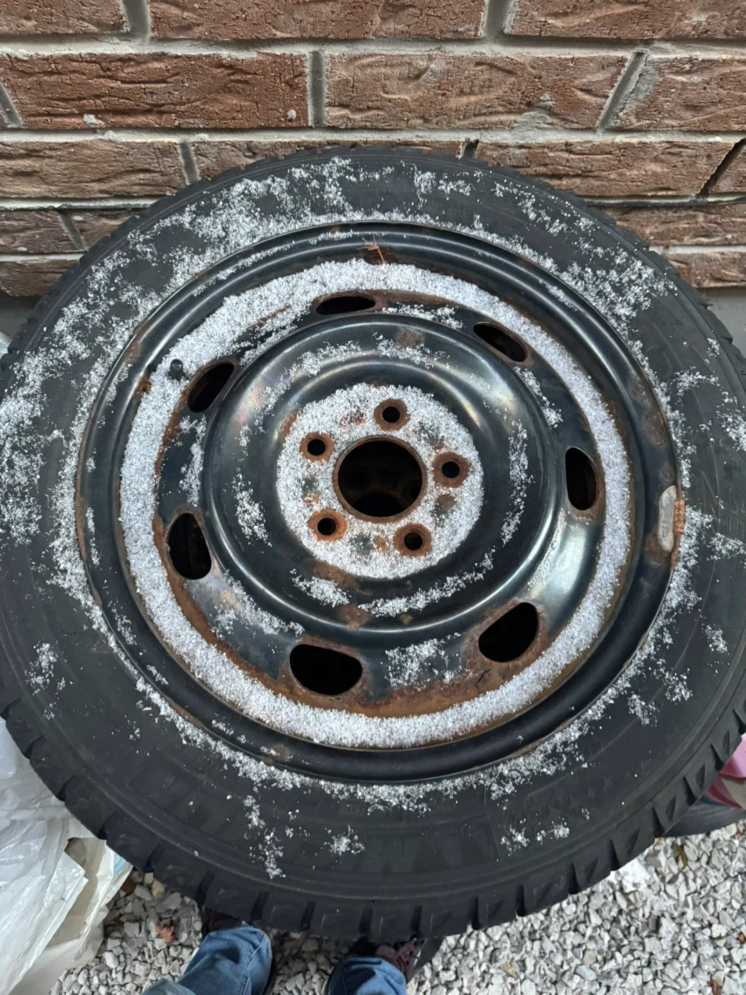 Michelin Winter Tire 205 55R16 image indicator(4)