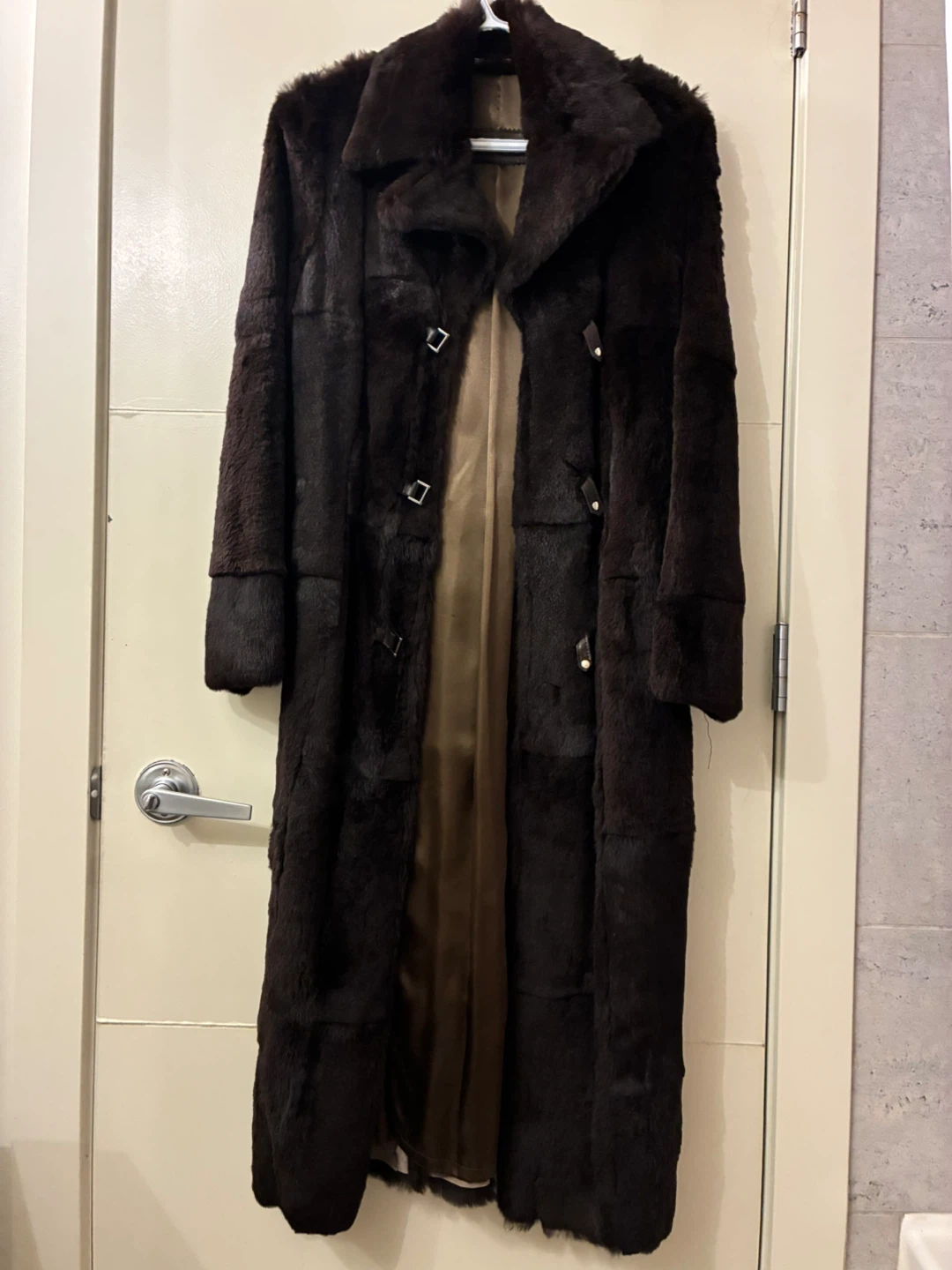 Never Worn Vintage Fur Coat in XS