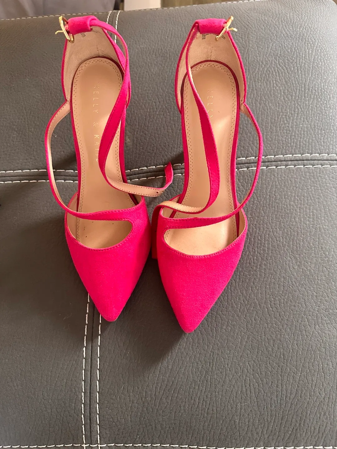 Mix of Heels image indicator(6)