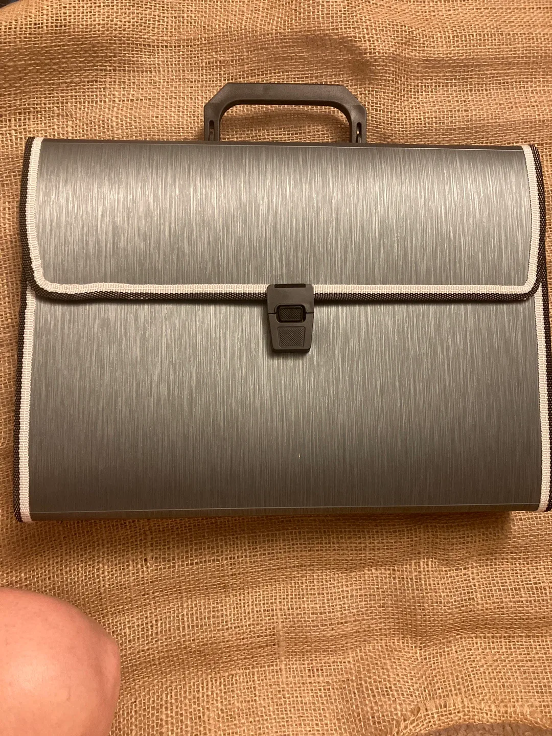 Expanding File Folder