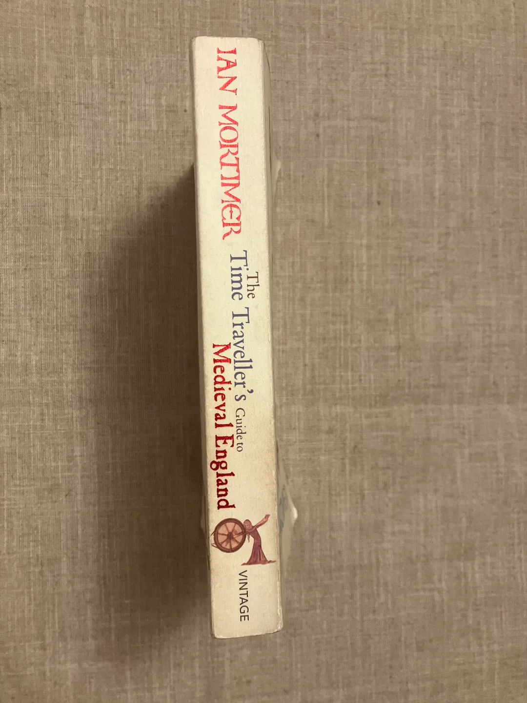 The Time Traveller's Guide to Medieval England by Ian Mortimer image indicator(3)