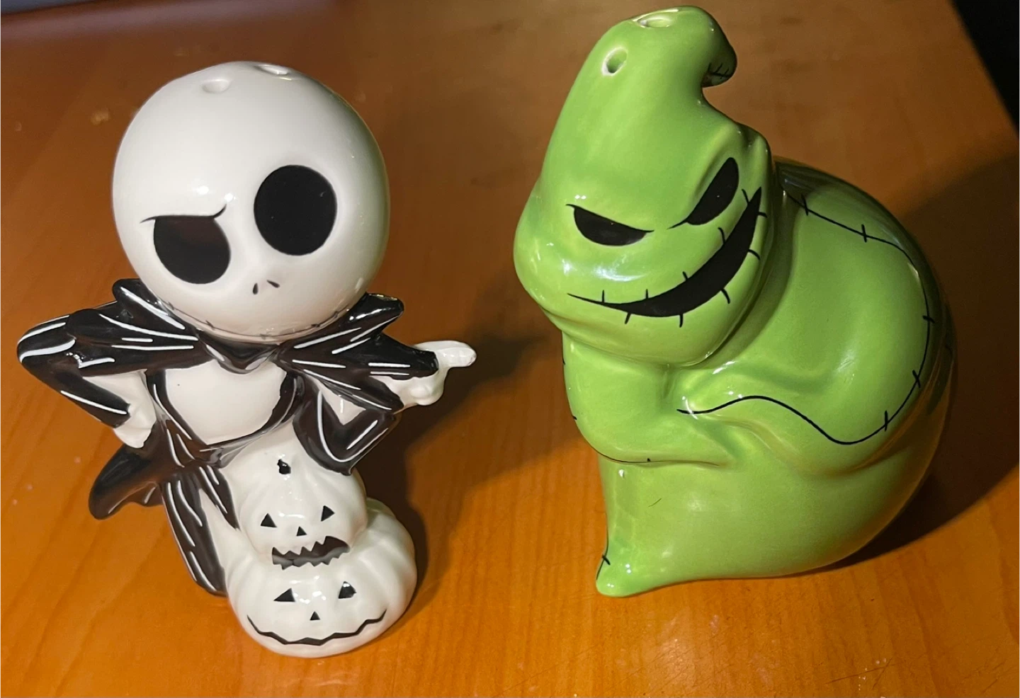 Disney Nightmare Before Christmas Salt & Pepper Shakers - photo 2