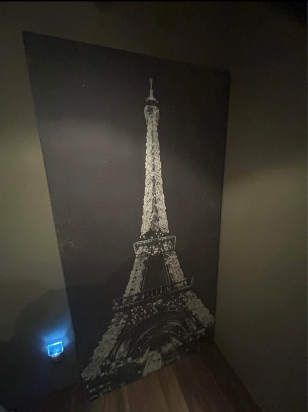 LED Light-Up Eiffel Tower Wall Art