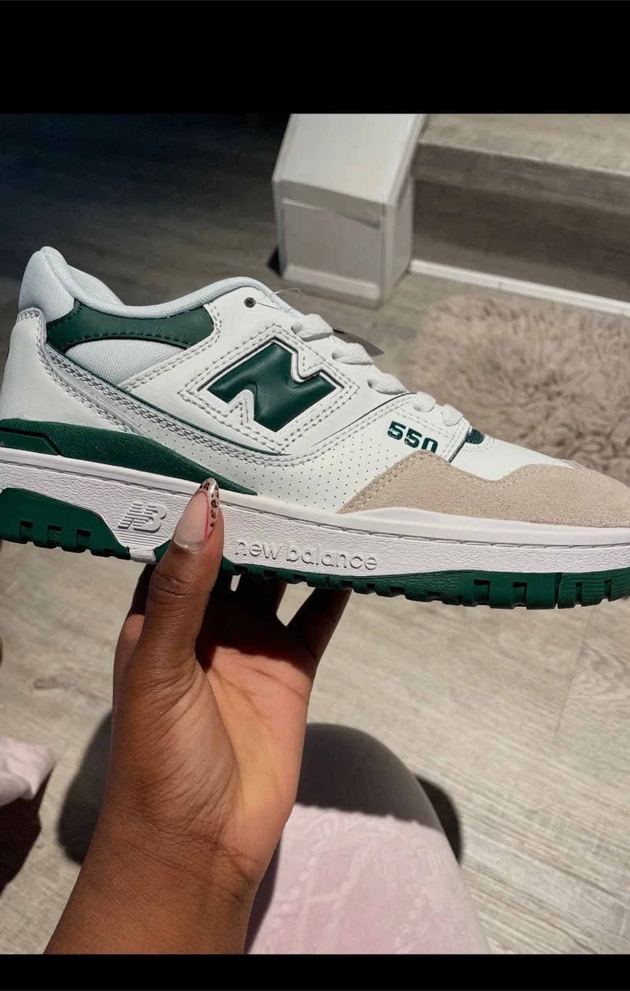 New Balance 550 White/Green Sneakers image indicator(3)