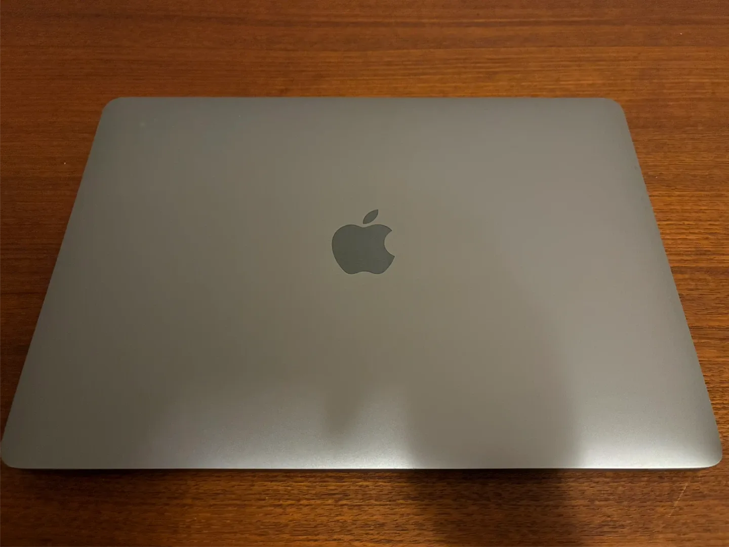 2020 MacBook Air 13" Retina – i3, 8GB RAM, 128GB SSD image indicator(3)