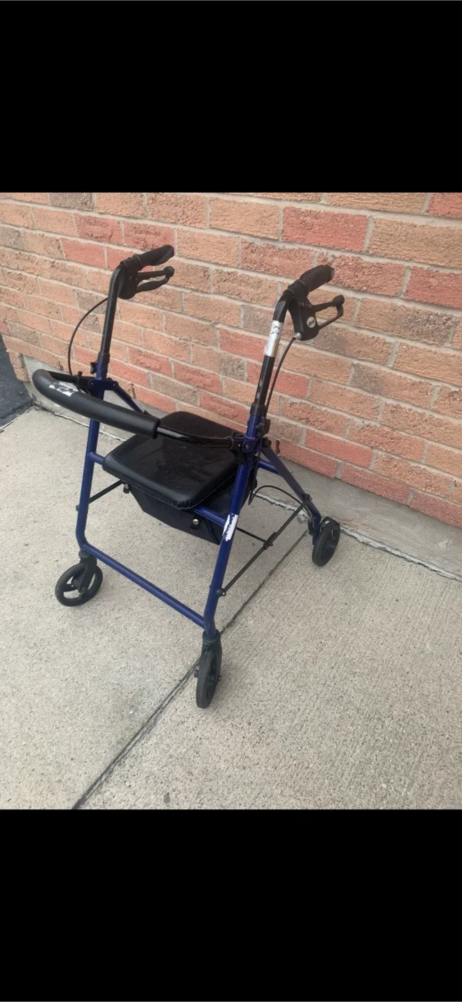 4-Wheel Walker with Brakes