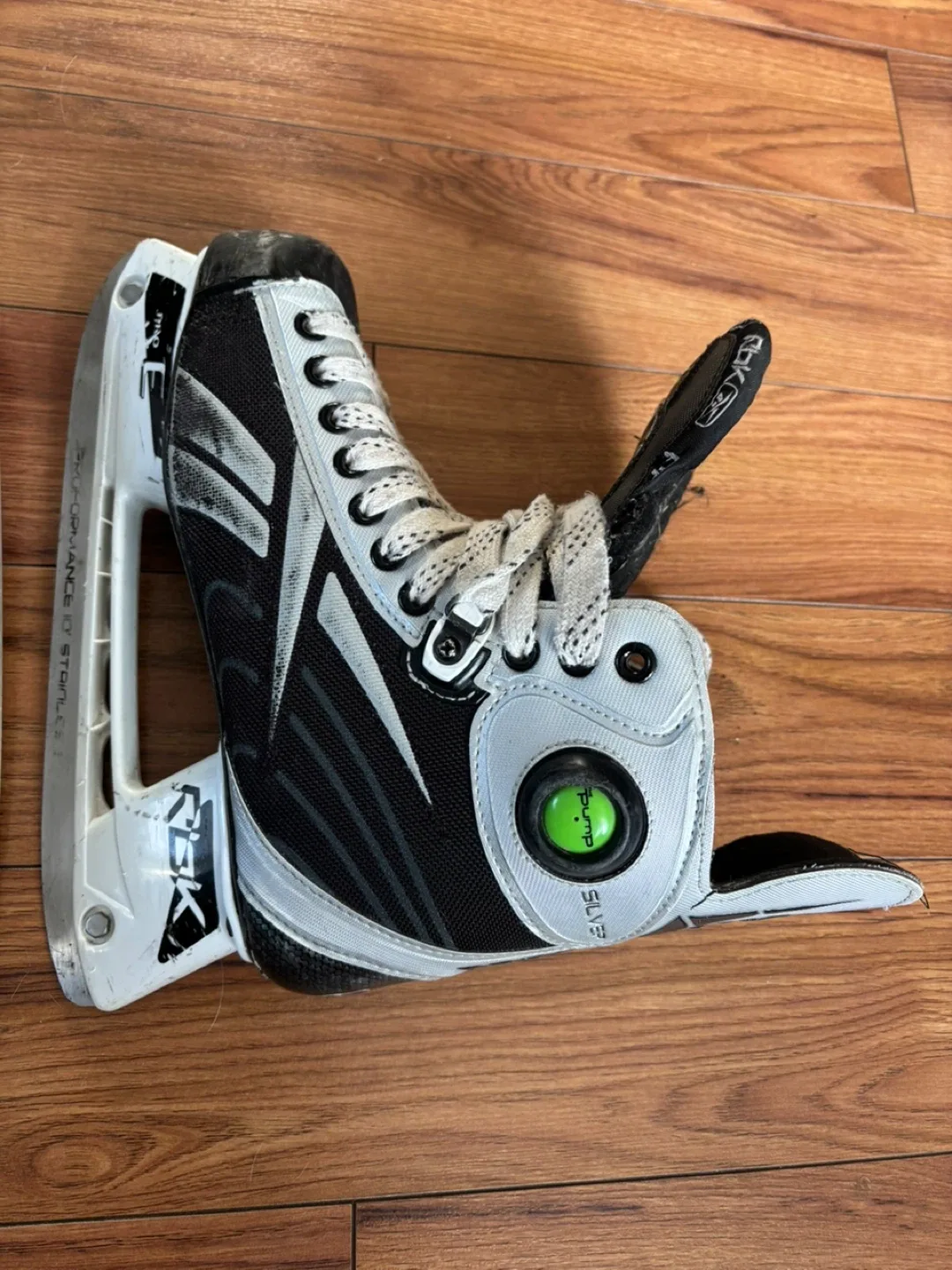 Reebok Pump Ice Hockey Skates - Size 7.5