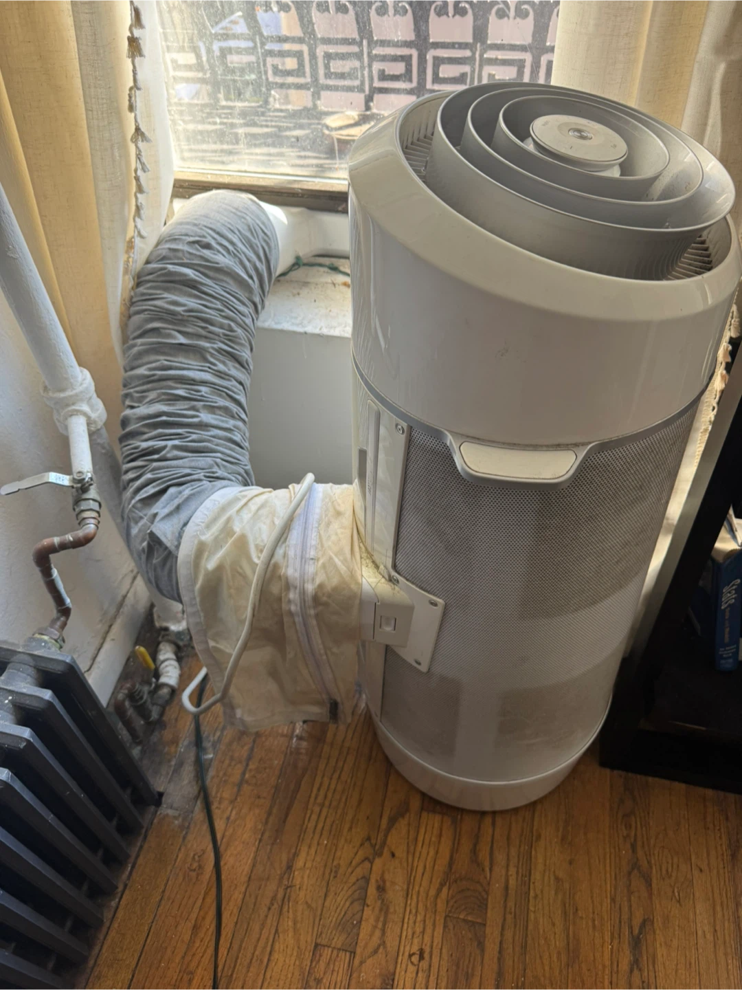 Frigidaire Gallery Smart Portable AC – 12,000 BTU – $275 OBO - photo 5