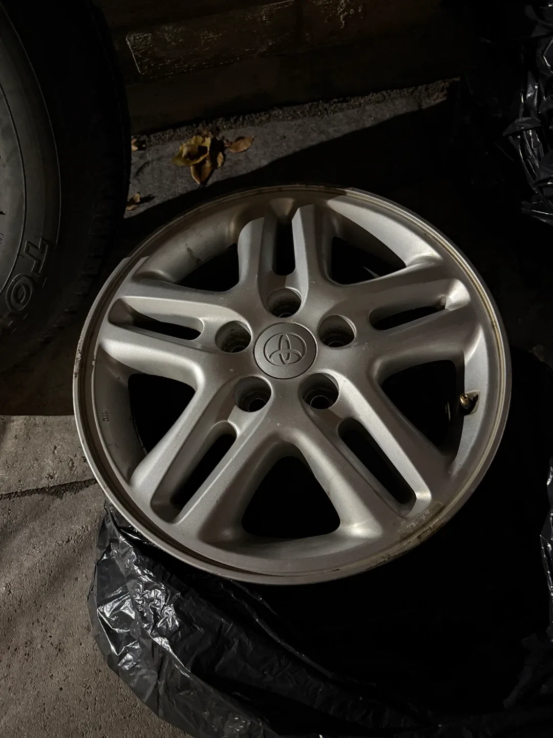 R16 Toyota Rim