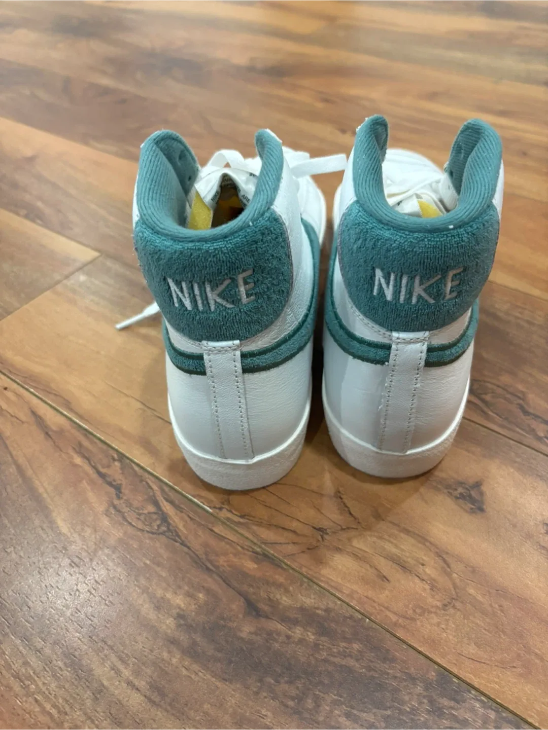 Blazer Mid '77 PRM White/Green Size 11.5 image indicator(2)