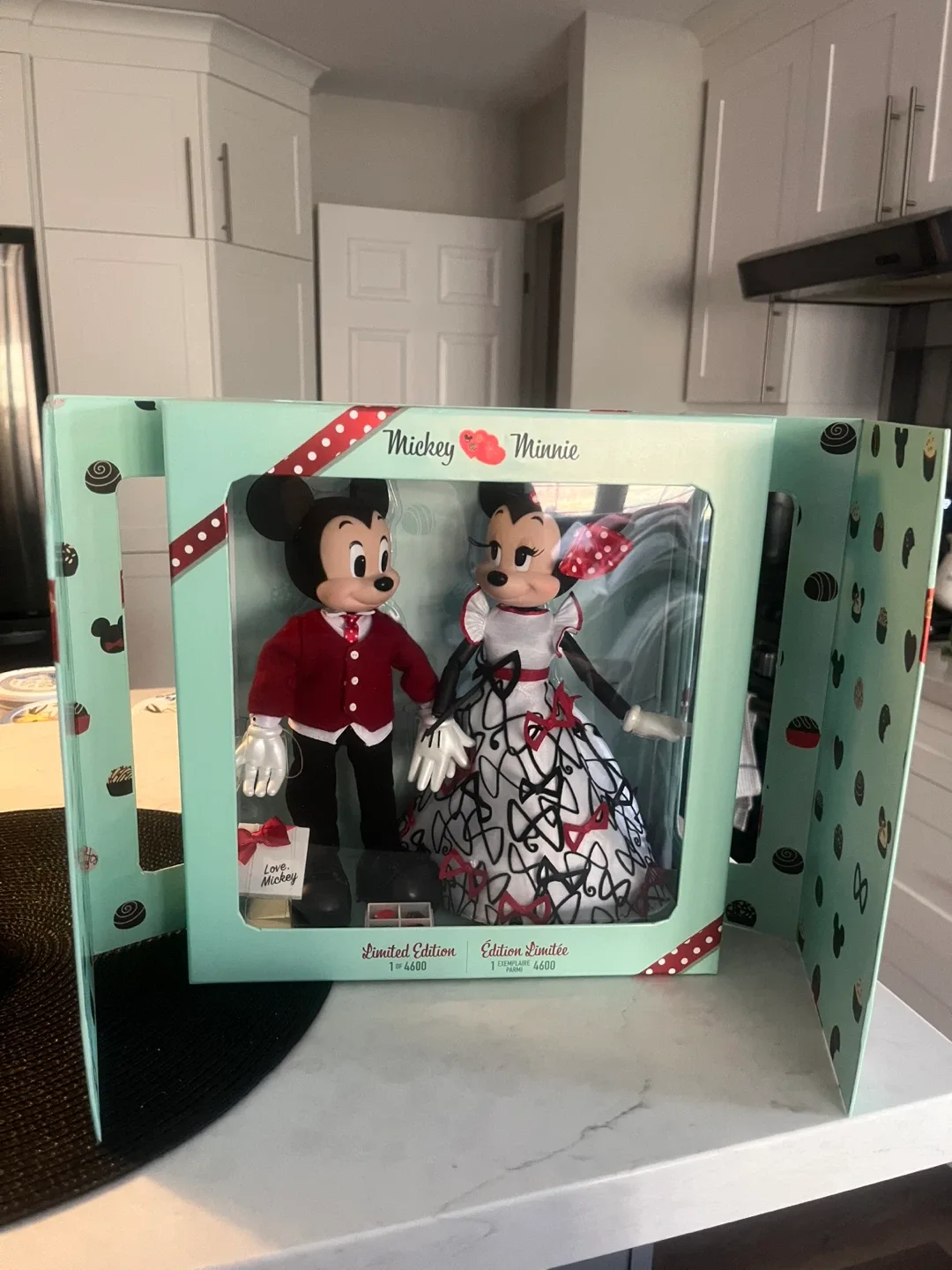 Disney Mickey & Minnie Limited Edition Dolls image indicator(2)