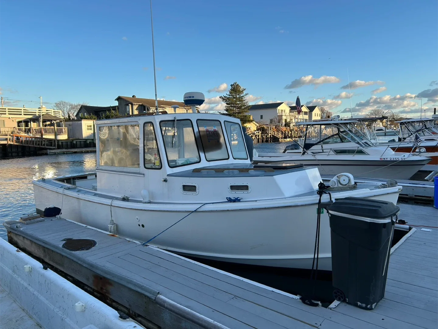 1983/25’/BHM/Only 3200 Hours/1991 Volvo 4 Cyl Diesel image indicator(2)