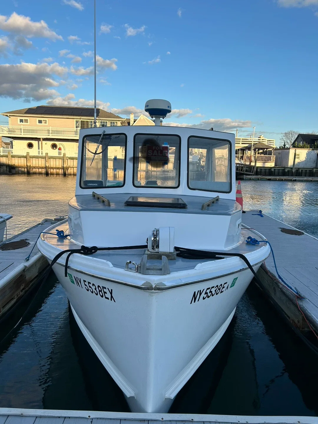 1983/25’/BHM/Only 3200 Hours/1991 Volvo 4 Cyl Diesel