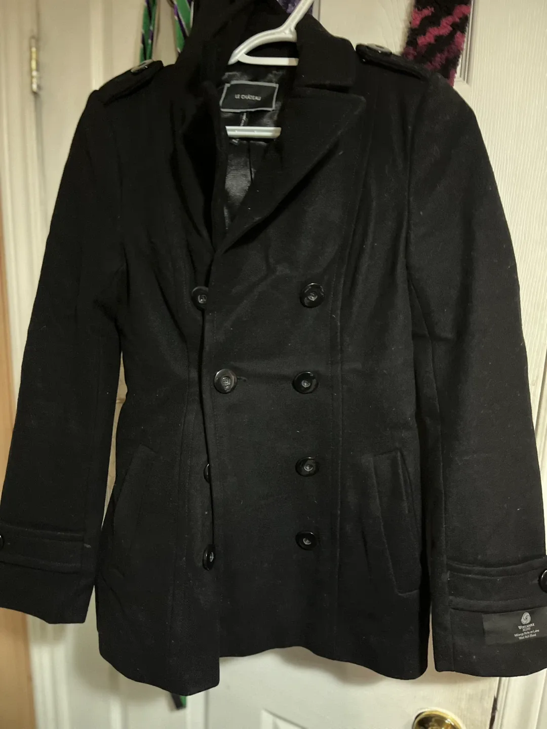 Le Chateau coat #Cleanout image indicator(2)