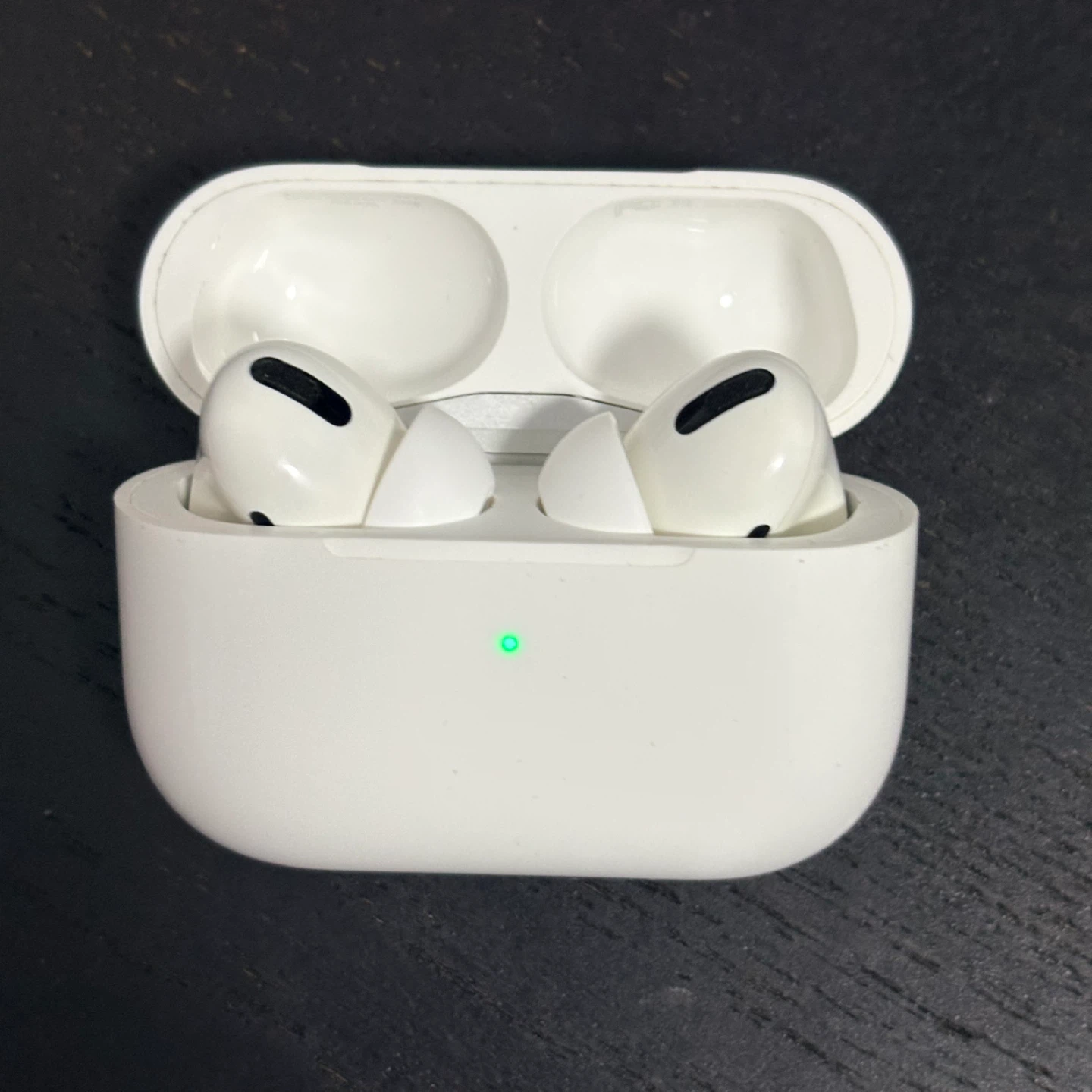 Apple AirPods Pro - photo 2