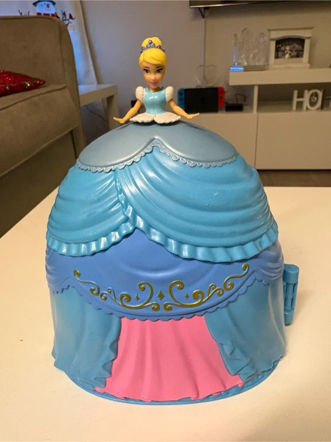 Disney Princess Cinderella Transforming Dollhouse image indicator(2)