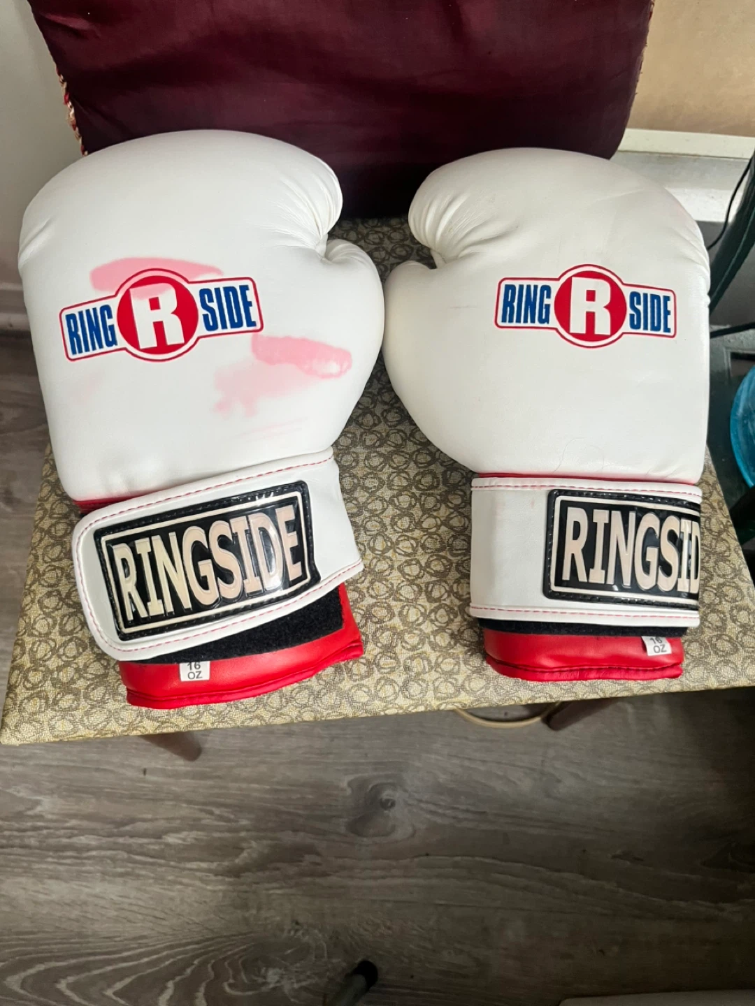 Ringside Boxing Gloves - 16 oz L/XL