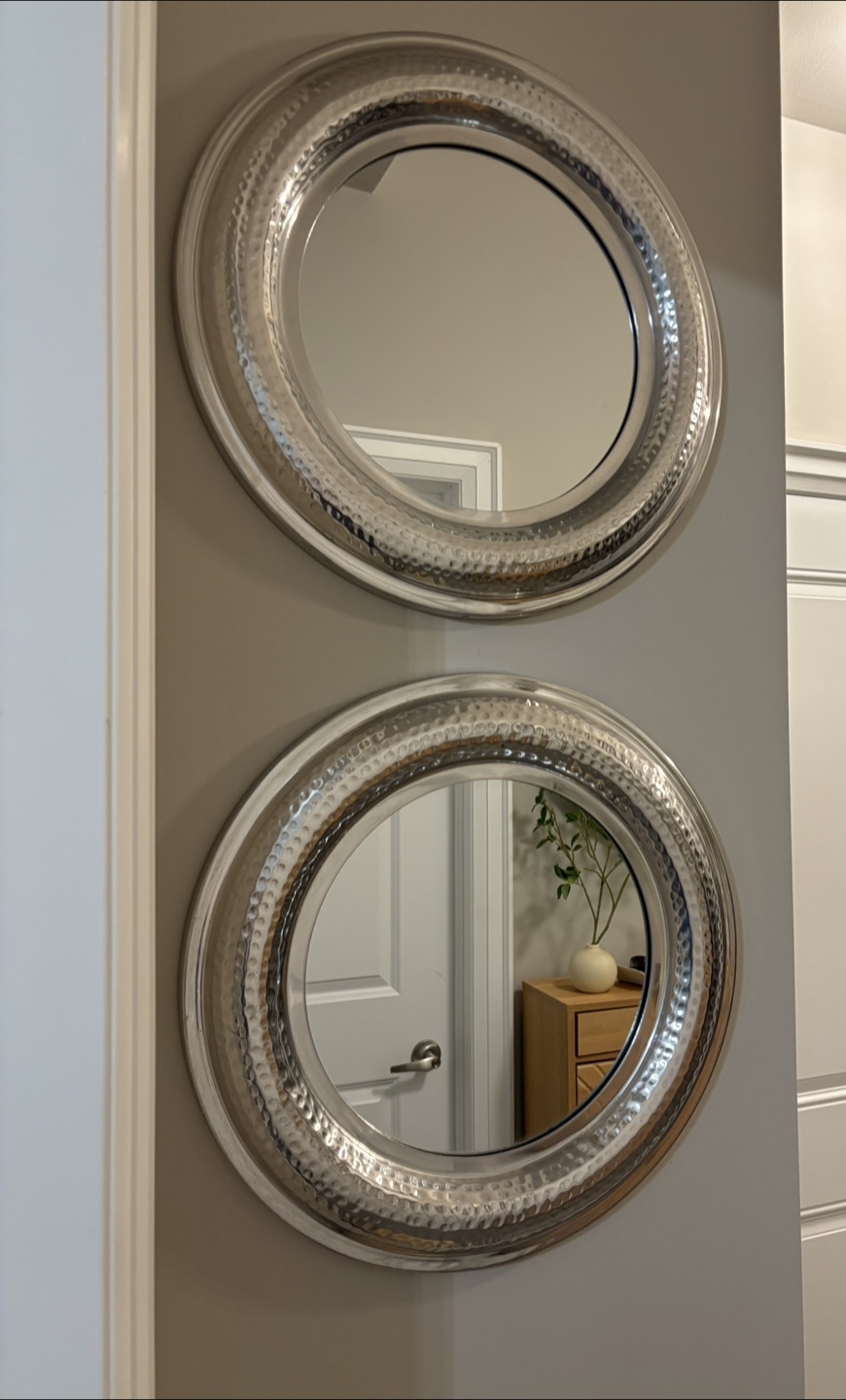 Set of 2 Decorative/Accent Mirrors.   Immaculate