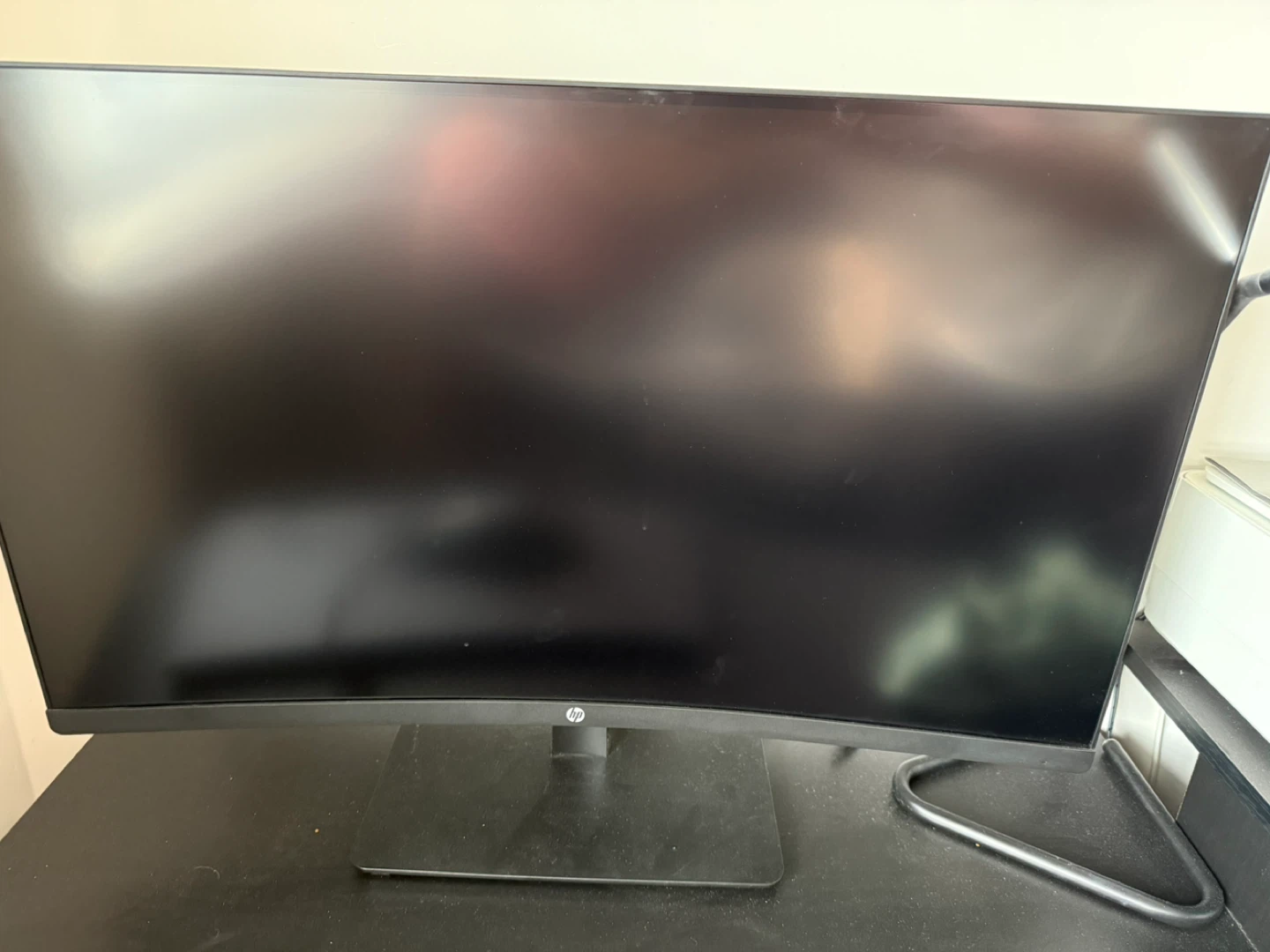 HP 27" Curved Monitor - Like New! - photo 4