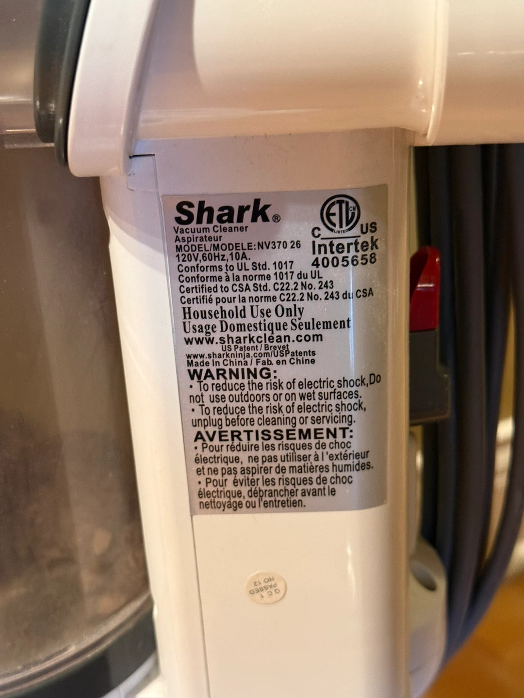 #Cleaout. Shark Navigator Lift-Away Professional Vacuum NV370 - photo 5