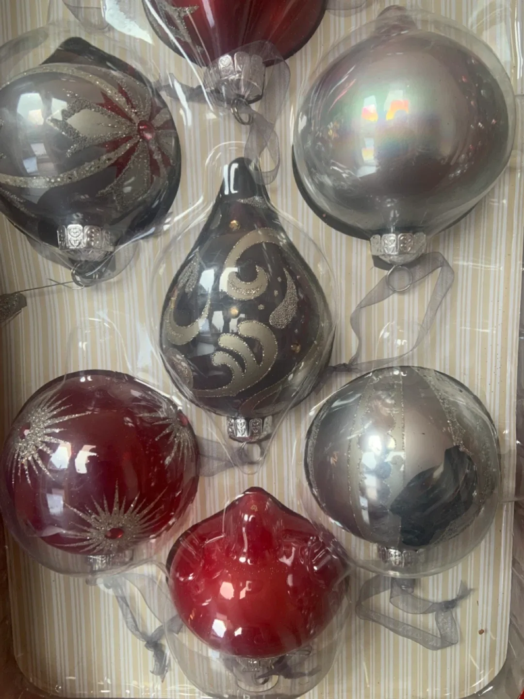 NEW Christmas Ornaments - Red & Silver, Set of 10 image indicator(5)