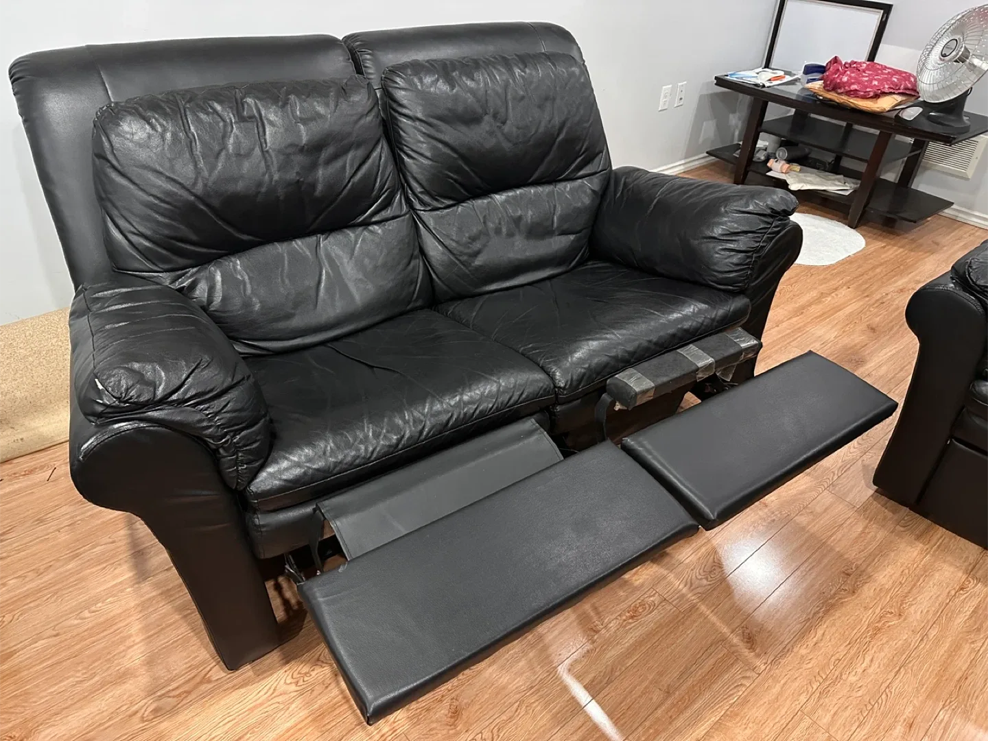 Black Leather Reclining Loveseat image indicator(2)