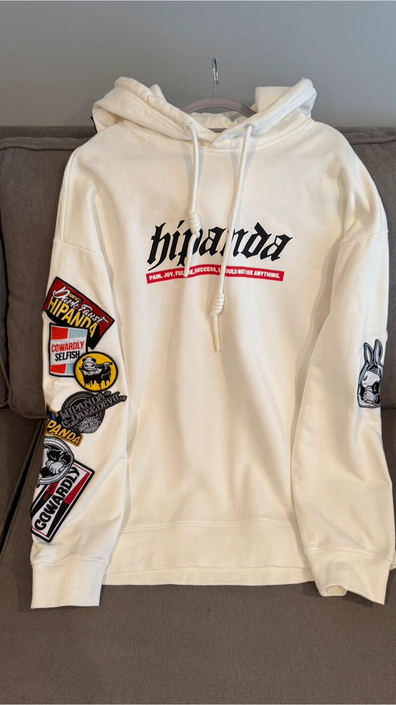 Hipanda White Hoodie with Patches