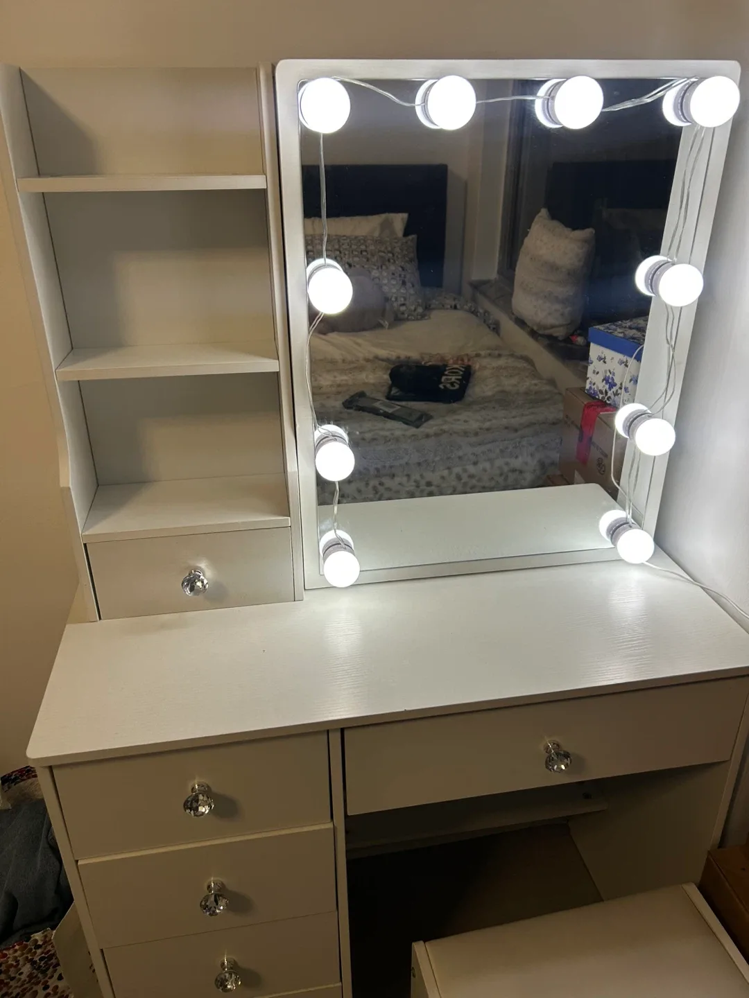 Vanity Makeup Table with Lighted Mirror & Stool - White image indicator(4)
