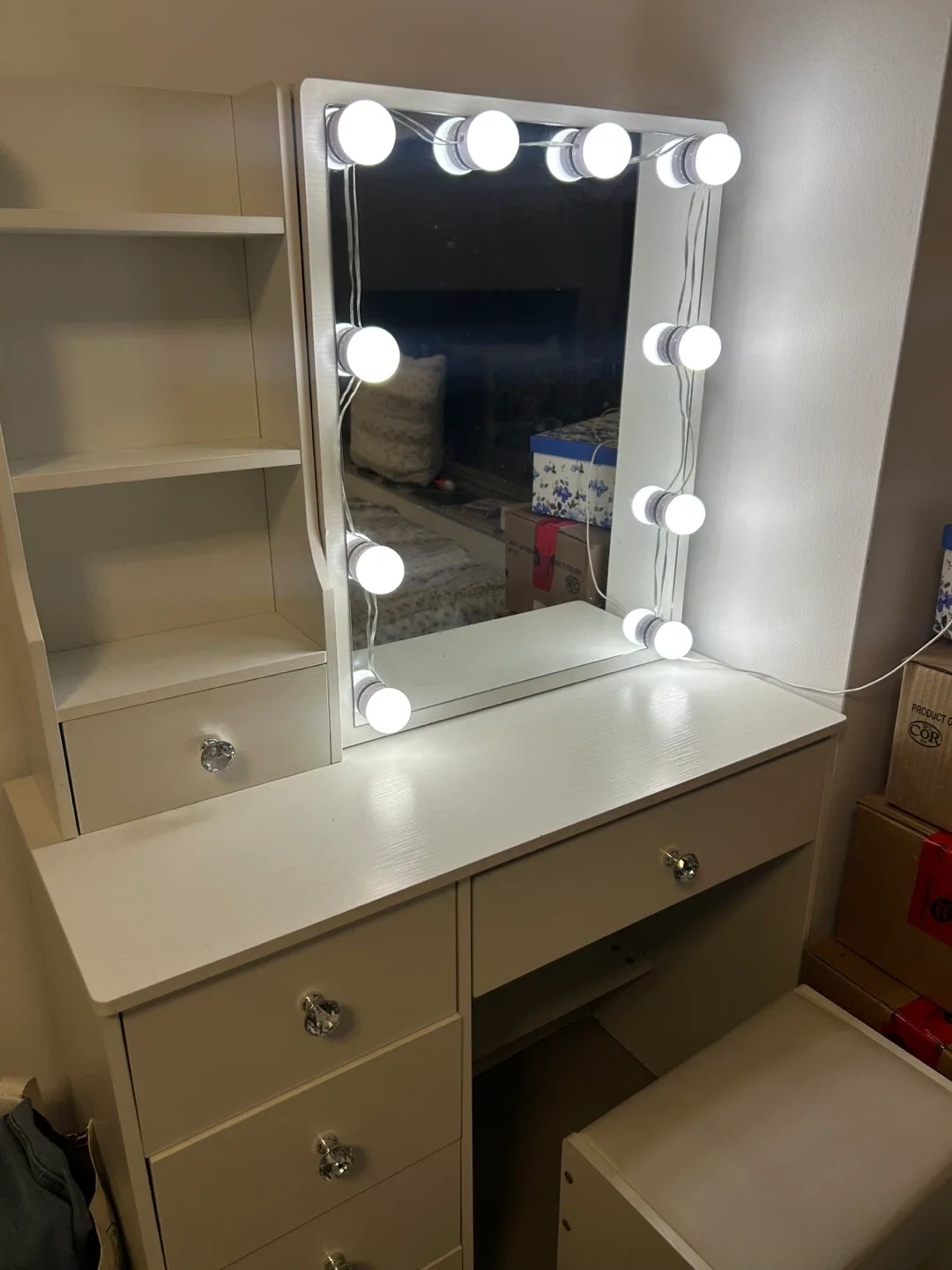 Vanity Makeup Table with Lighted Mirror & Stool - White image indicator(7)