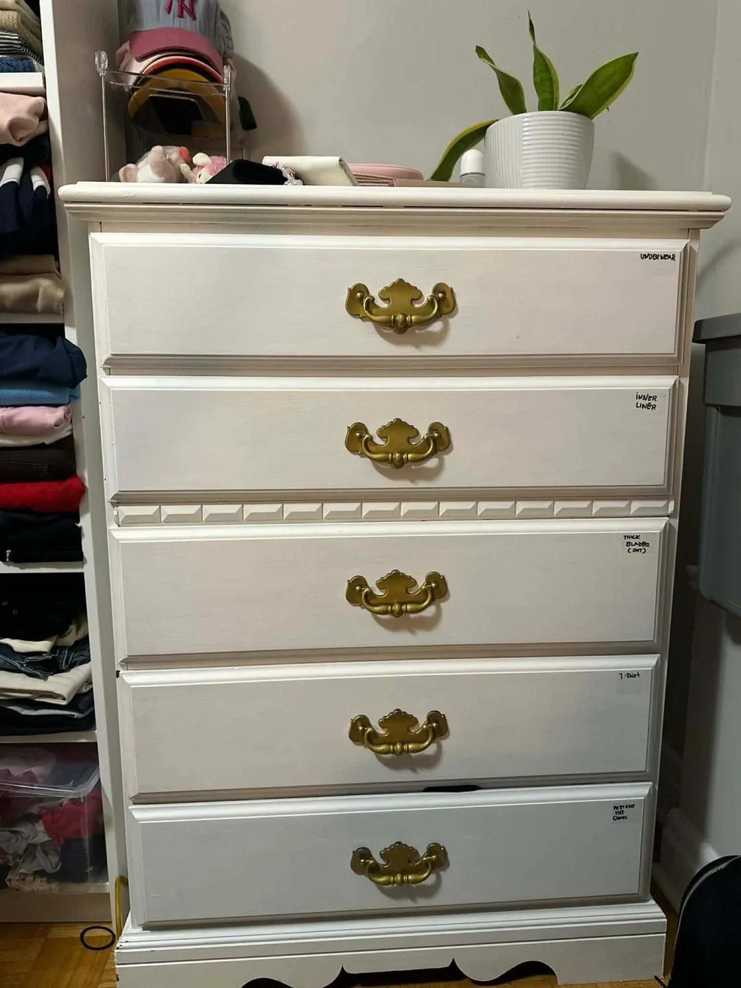 White 5-Drawer Dresser with Gold Handles