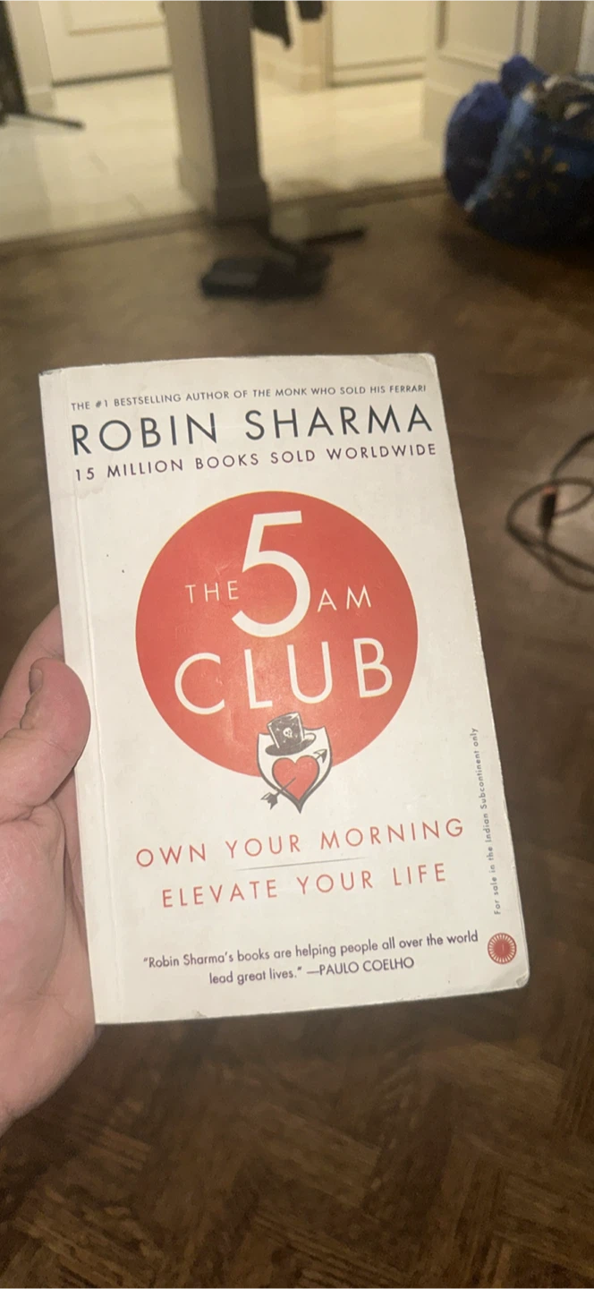 The 5 AM Club by Robin Sharma