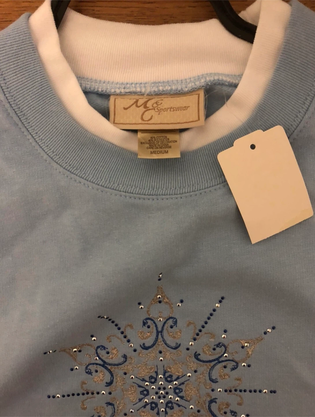 #Cleanout Blue Snowflake Sweatshirt for Christmas - Size M - photo 2