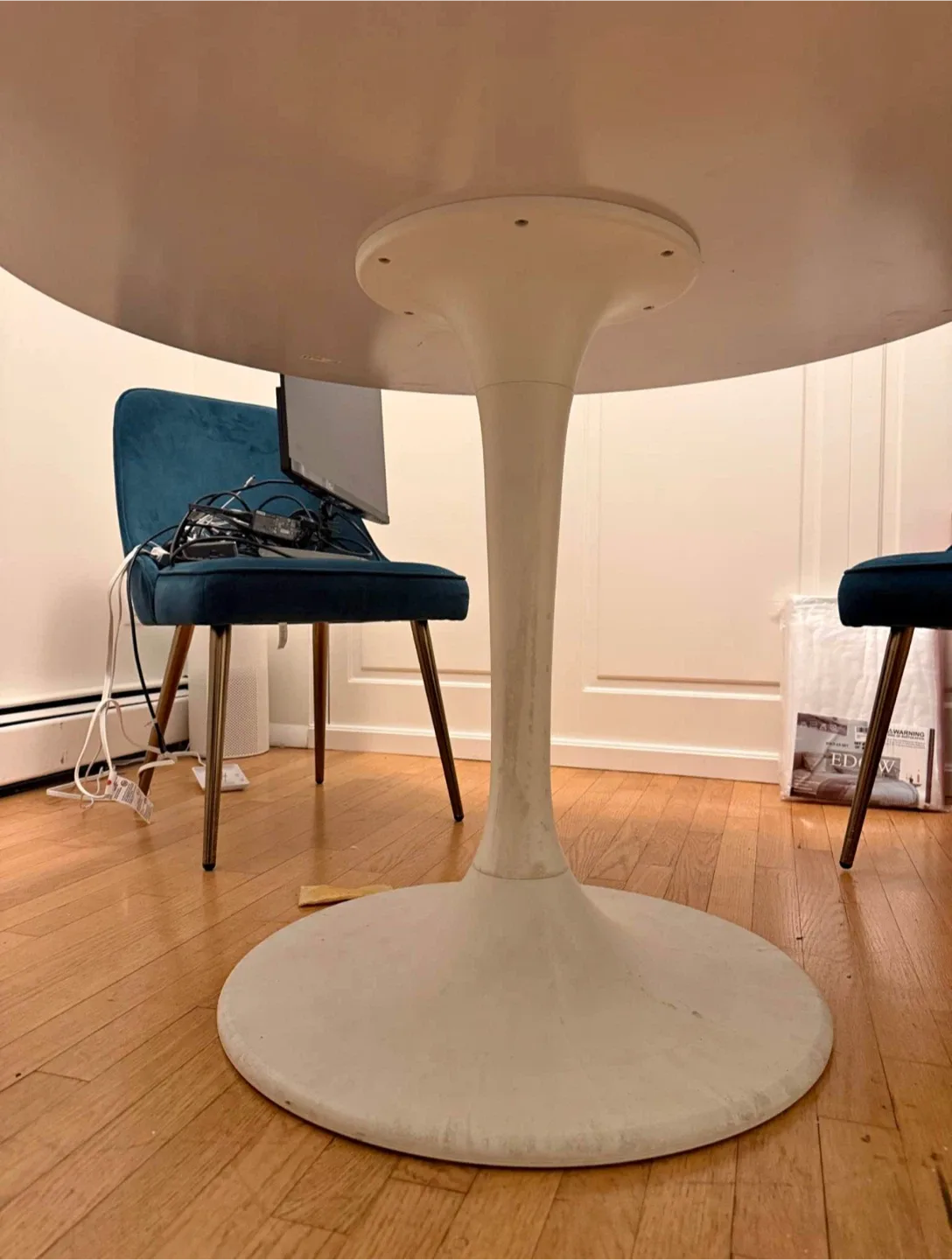 Round White Tulip Dining Table