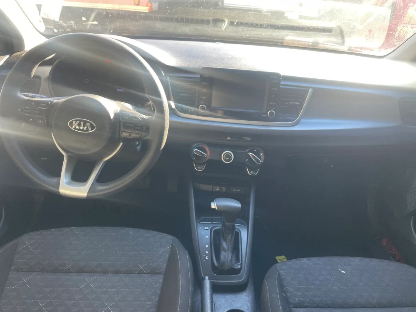 Used Red 2020 Kia Rio Sedan - 89,426 miles image indicator(4)