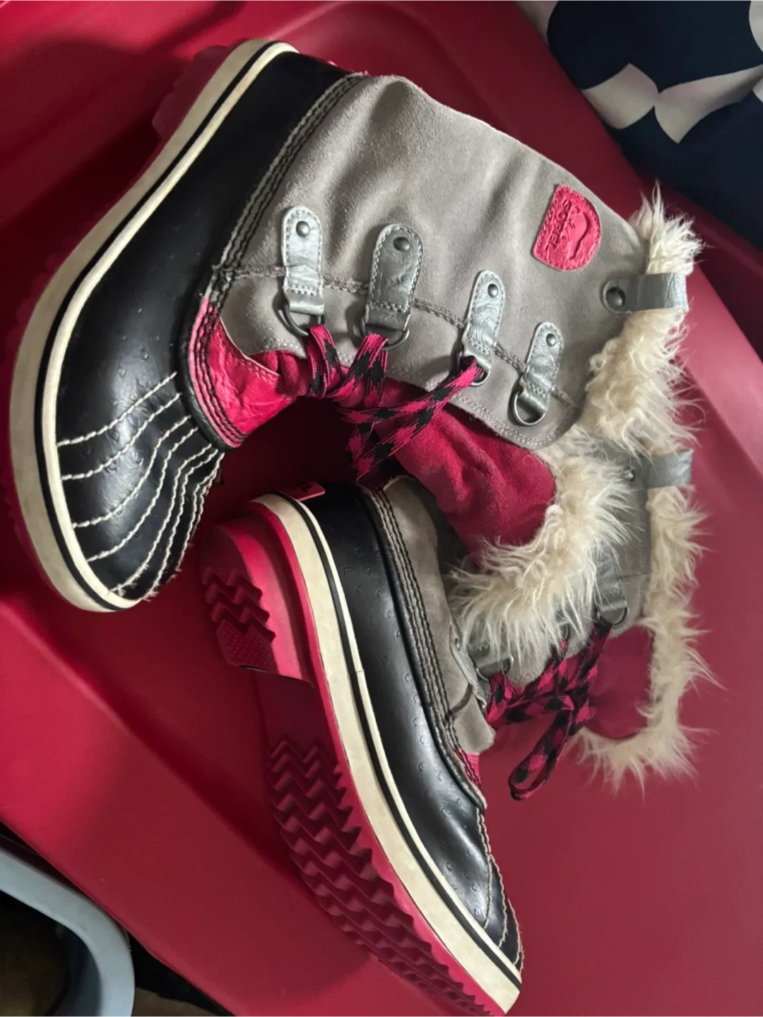 Sorel Winter Boots - Grey & Pink image indicator(7)