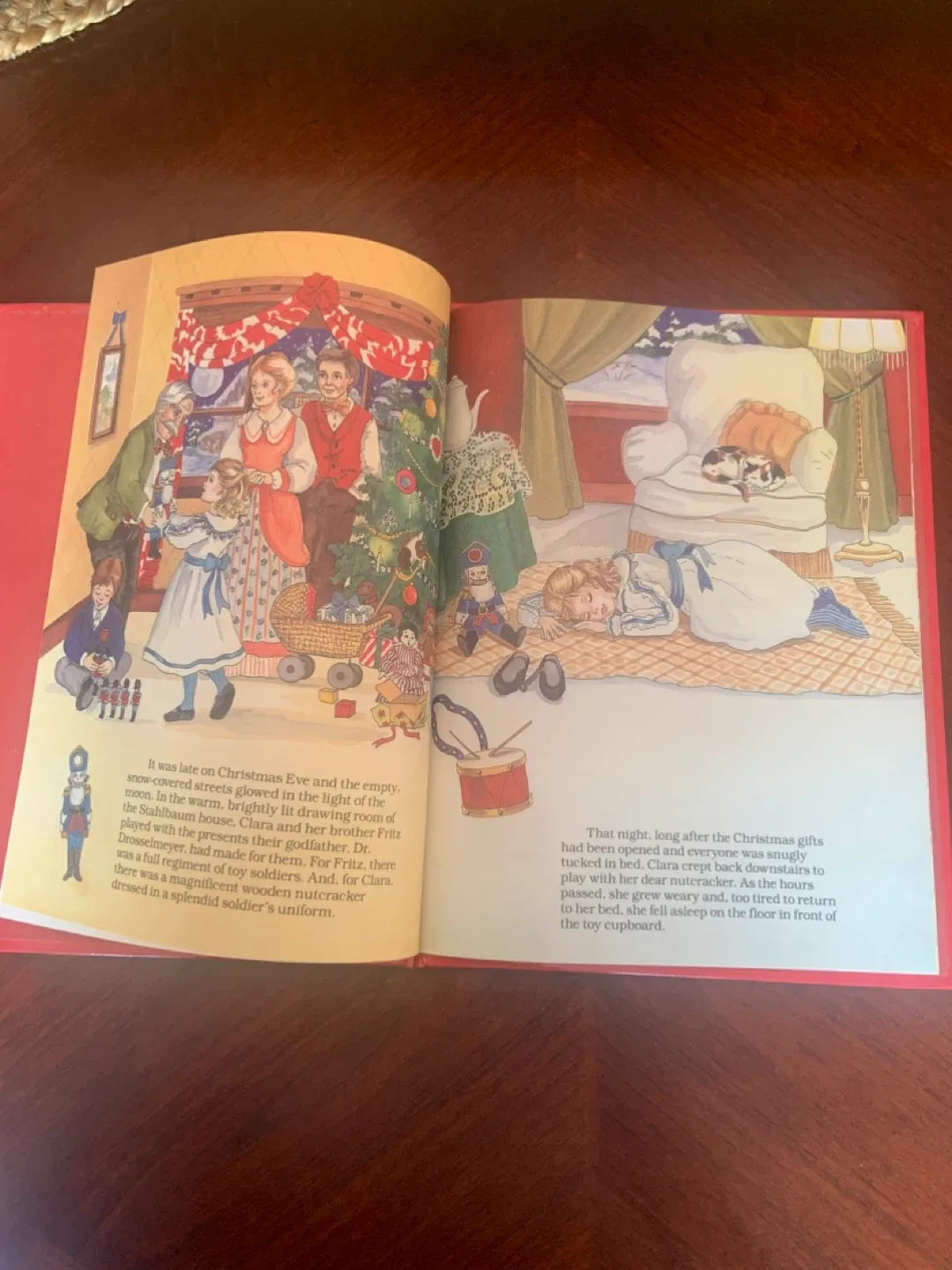 The Nutcracker: A Holiday Classic Book image indicator(8)